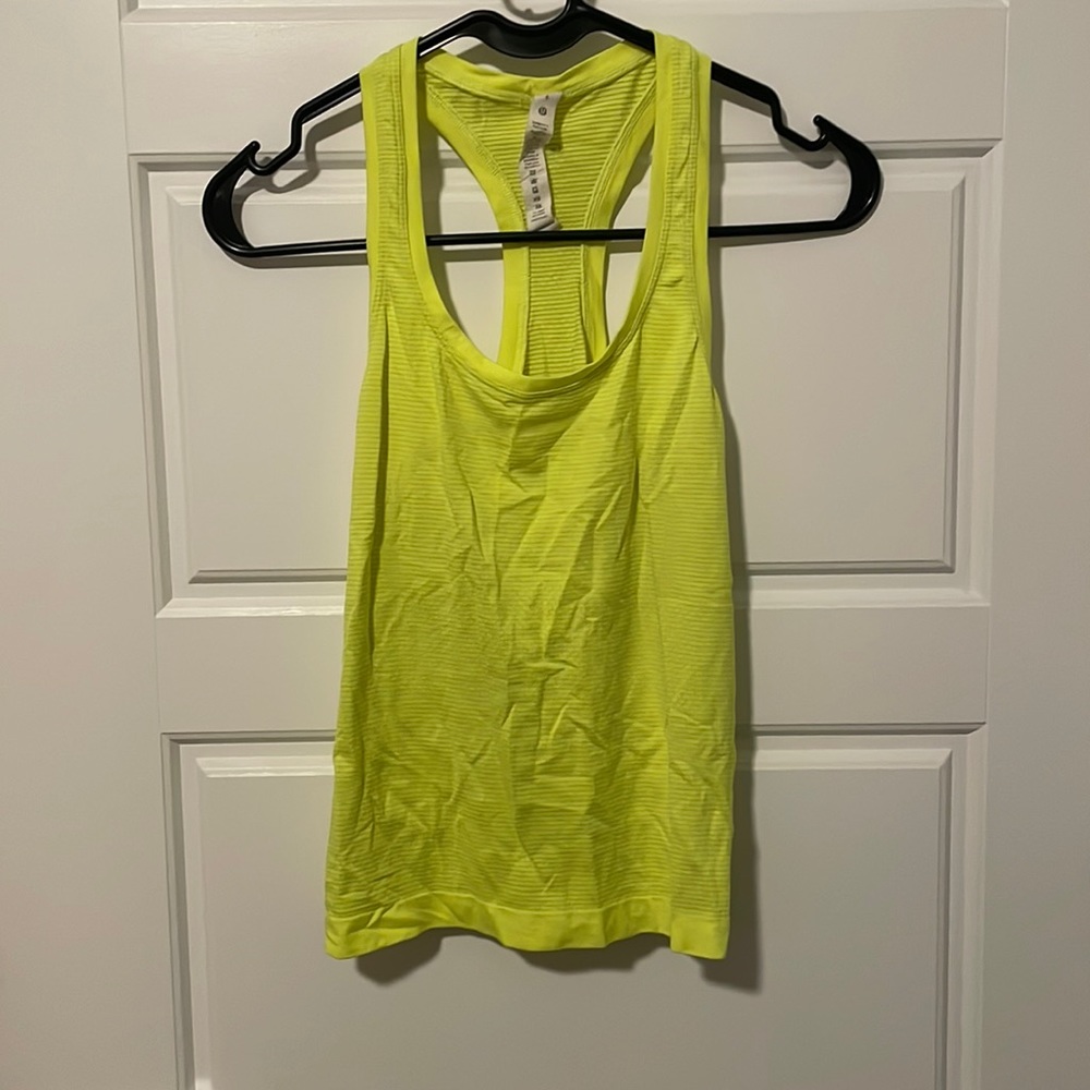 Lululemon tank